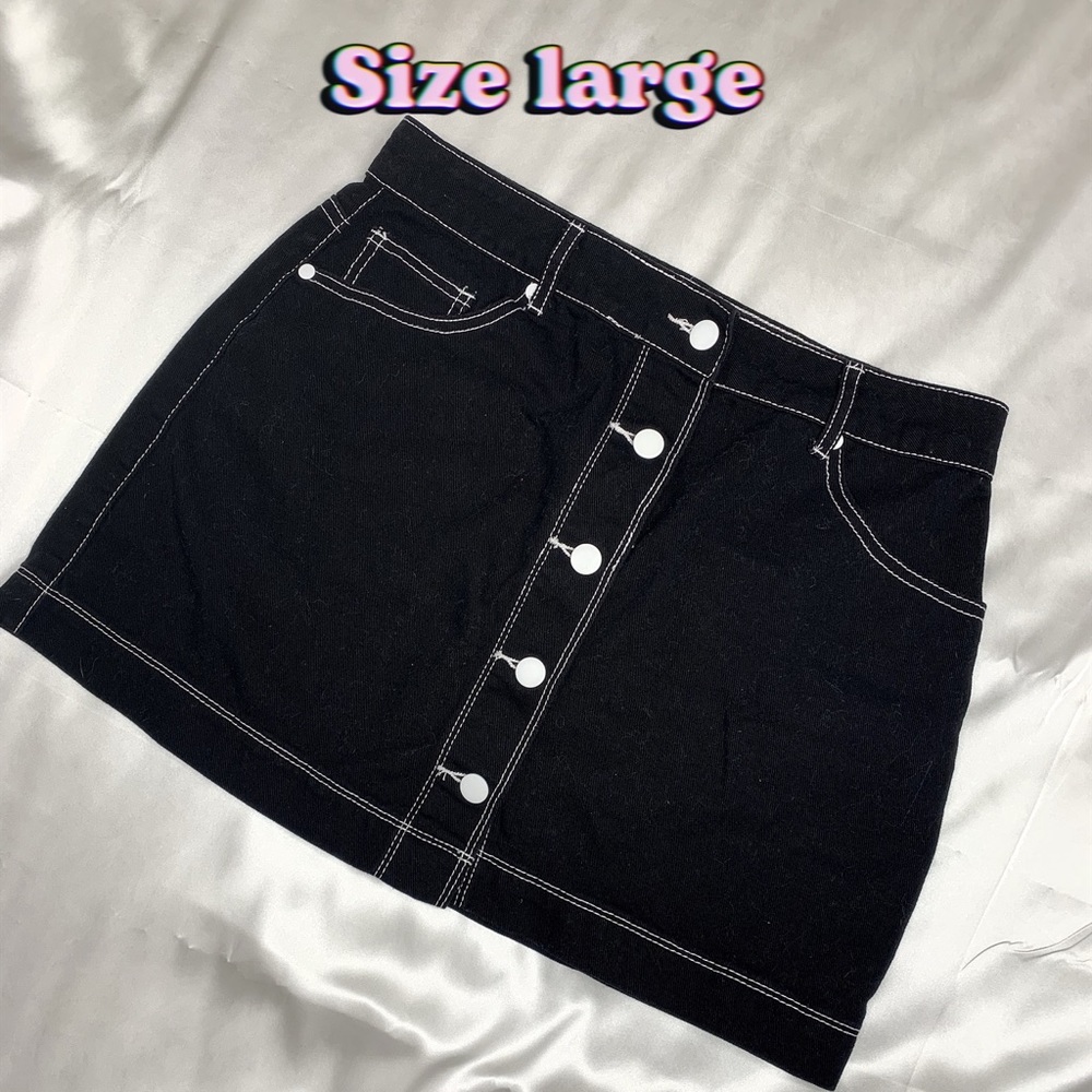 Forever 21 brand new skirt size Large perfect condition 🖤